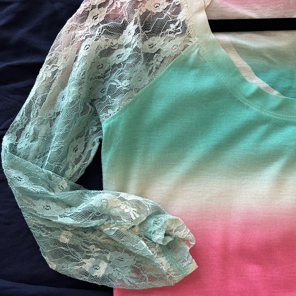 Simply Styled Women's Lace Tie Dye Sleeve Ombre Top - Pink and Green